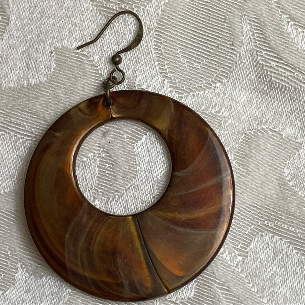 Vintage Tortoise shell necklace and earrings set - Picture 7 of 8